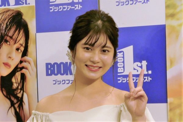 大久保桜子 海でもパーカー派 水着デビューしたワケ 19年7月26日 Biglobeニュース