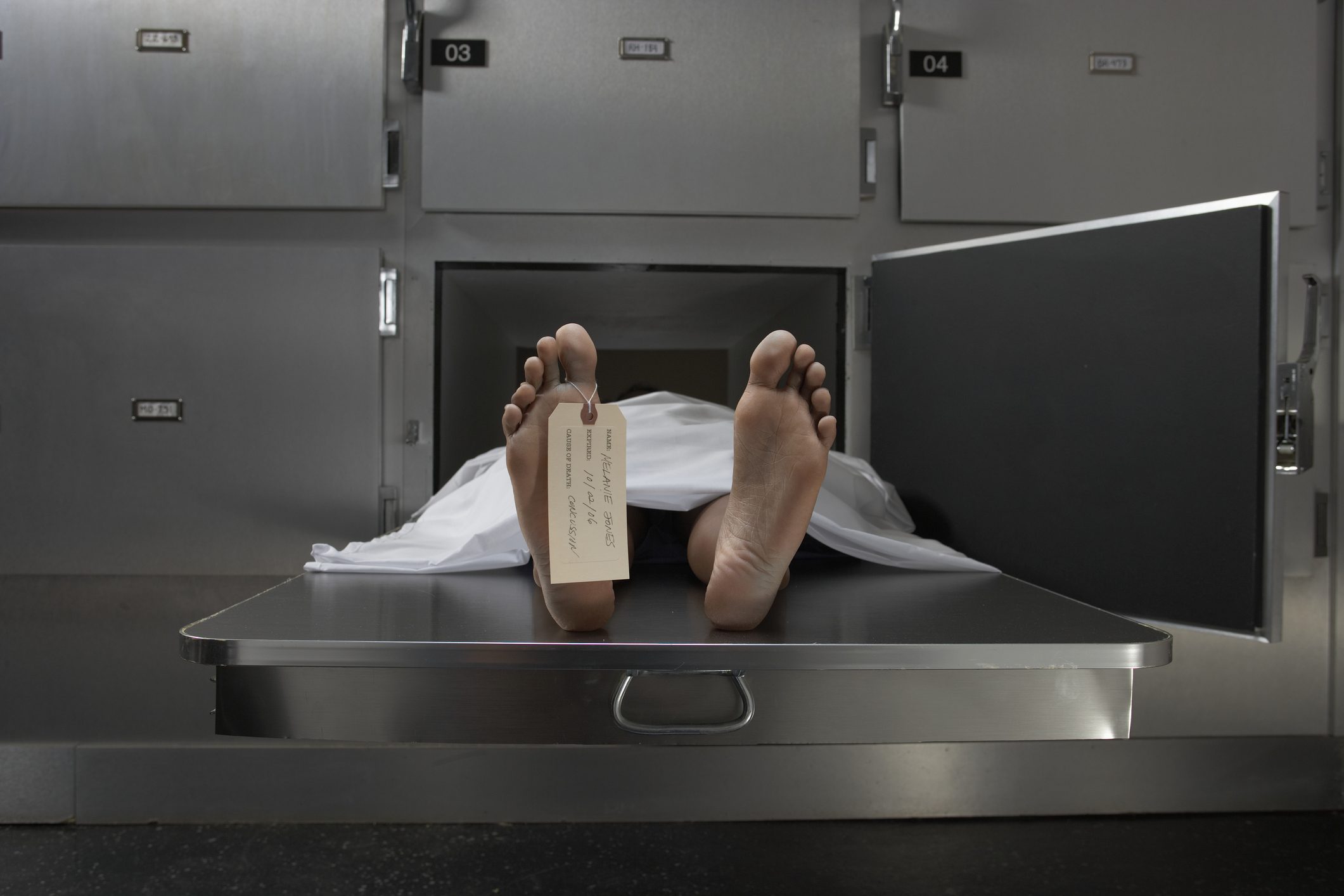 遺体