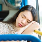 電車やバスでの居眠り　6割が「爆睡経験あり」と判明