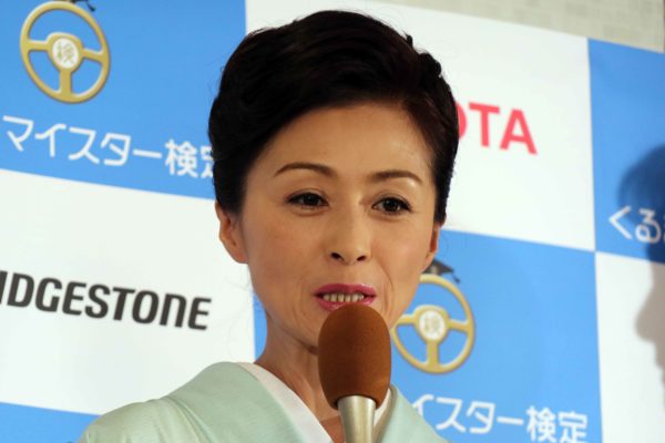 片岡愛之助 地方公演も愛車で移動 妻 藤原紀香の運転は 非常に怖い ニュースサイトしらべぇ