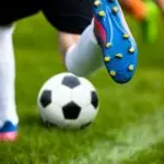 元サッカー日本代表が過去のパワハラ被害を告白、「無視される絶望」語った真意