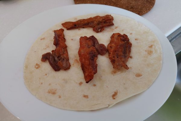 sirabee20190918jonathantacos008