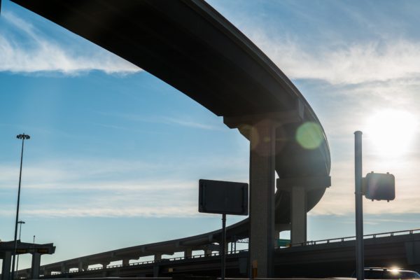 陸橋・高速道路