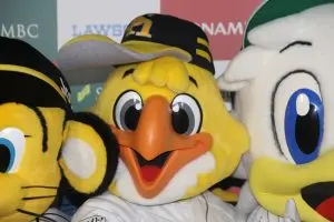 球界OB、ホークスが佐々木麟太郎を強行指名した“その後”を予想　「日本に来る可能性ある」