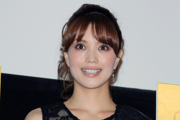 そっくり美人 38歳をむかえた蛯原友里 英里姉妹がかわいすぎ ニュースサイトしらべぇ