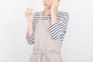 高熱が出ても必死に子育てする妻　夫の酷すぎる態度に「人間性疑う」