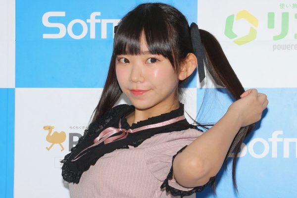 合法ロリ巨乳 長澤茉里奈が魅せる なんにも着ていないと思う ニュースサイトしらべぇ