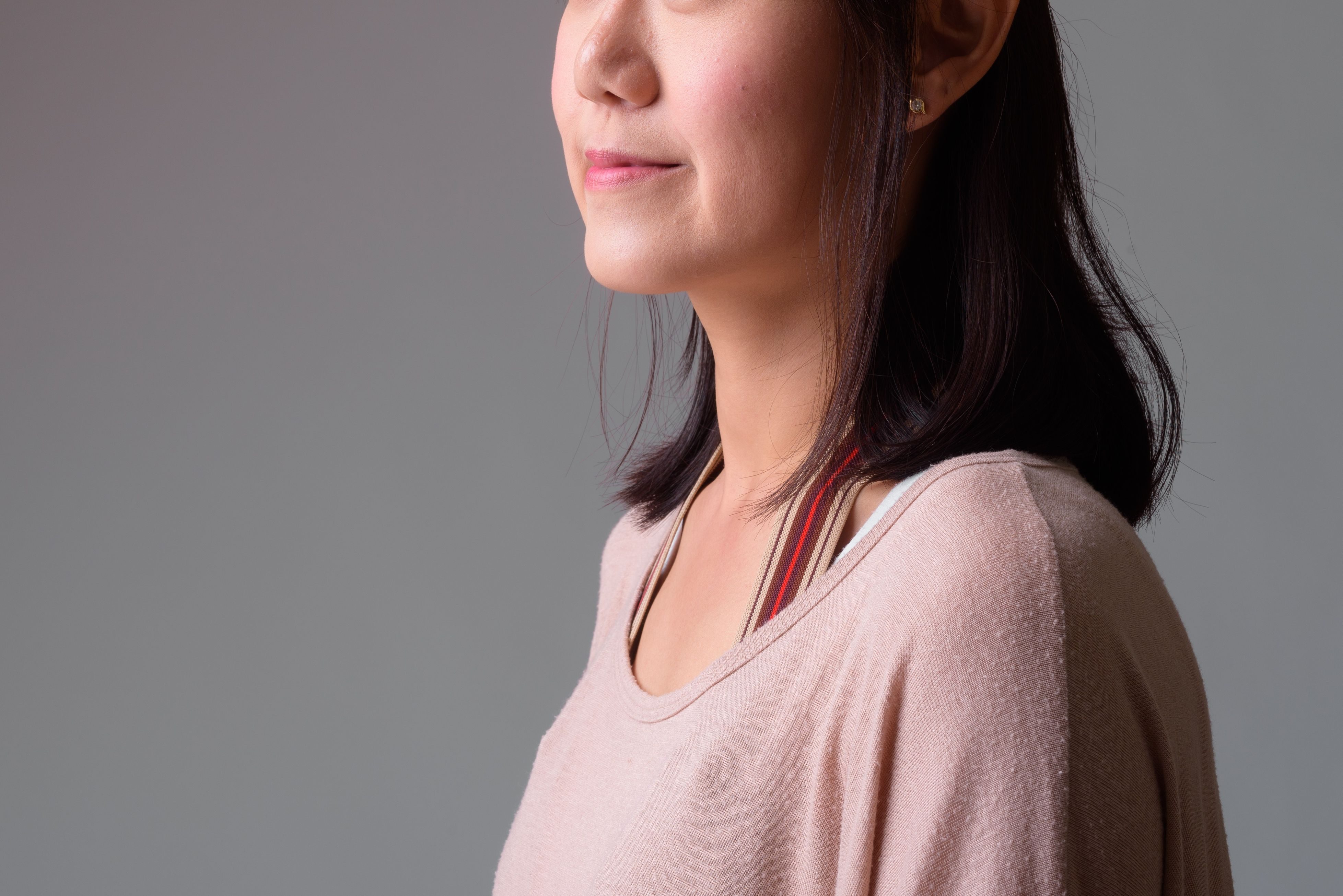 女性