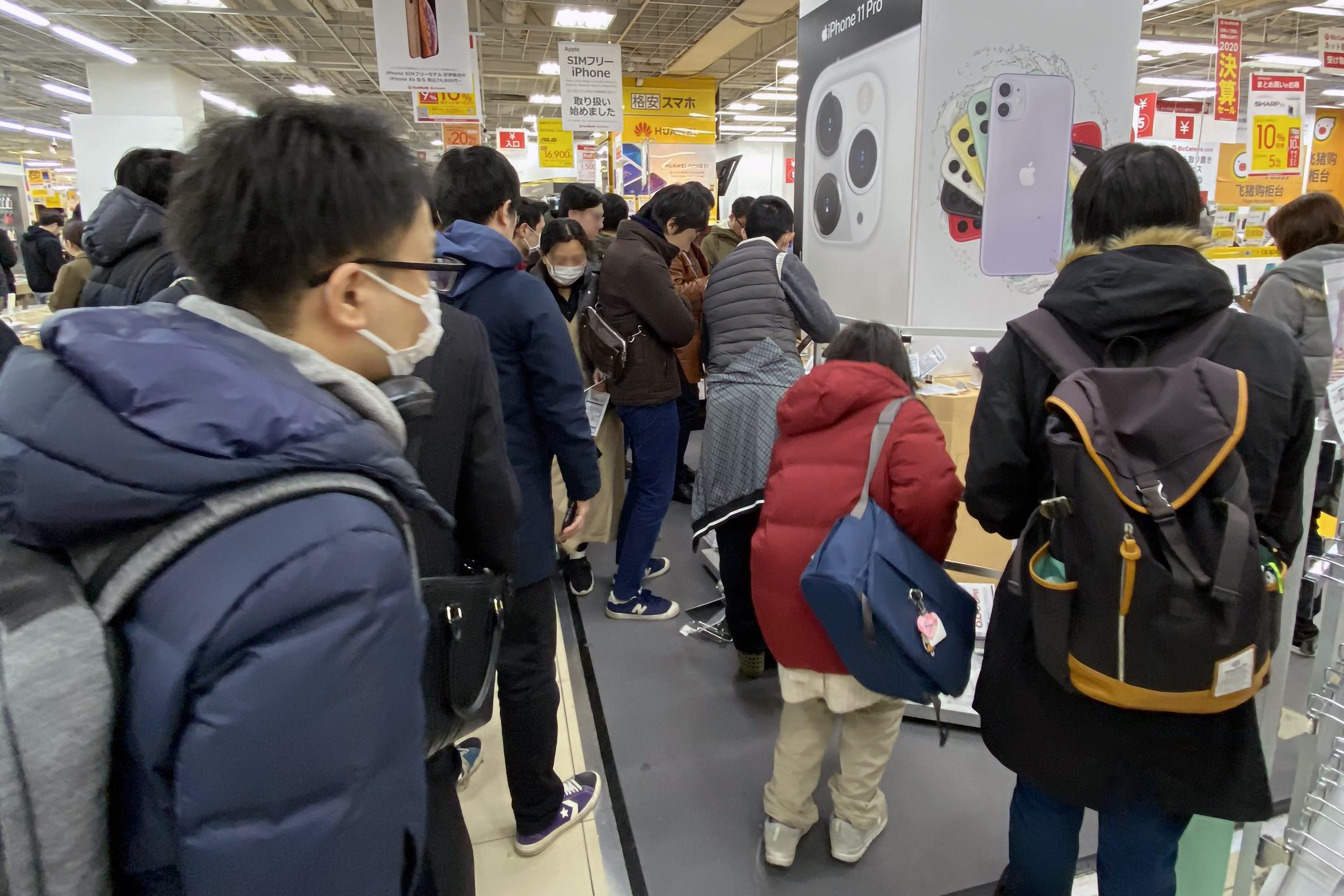 Iphone売り場が暴動レベル と話題に 店の広報は お客様の怪我はない Sirabee0210iphone