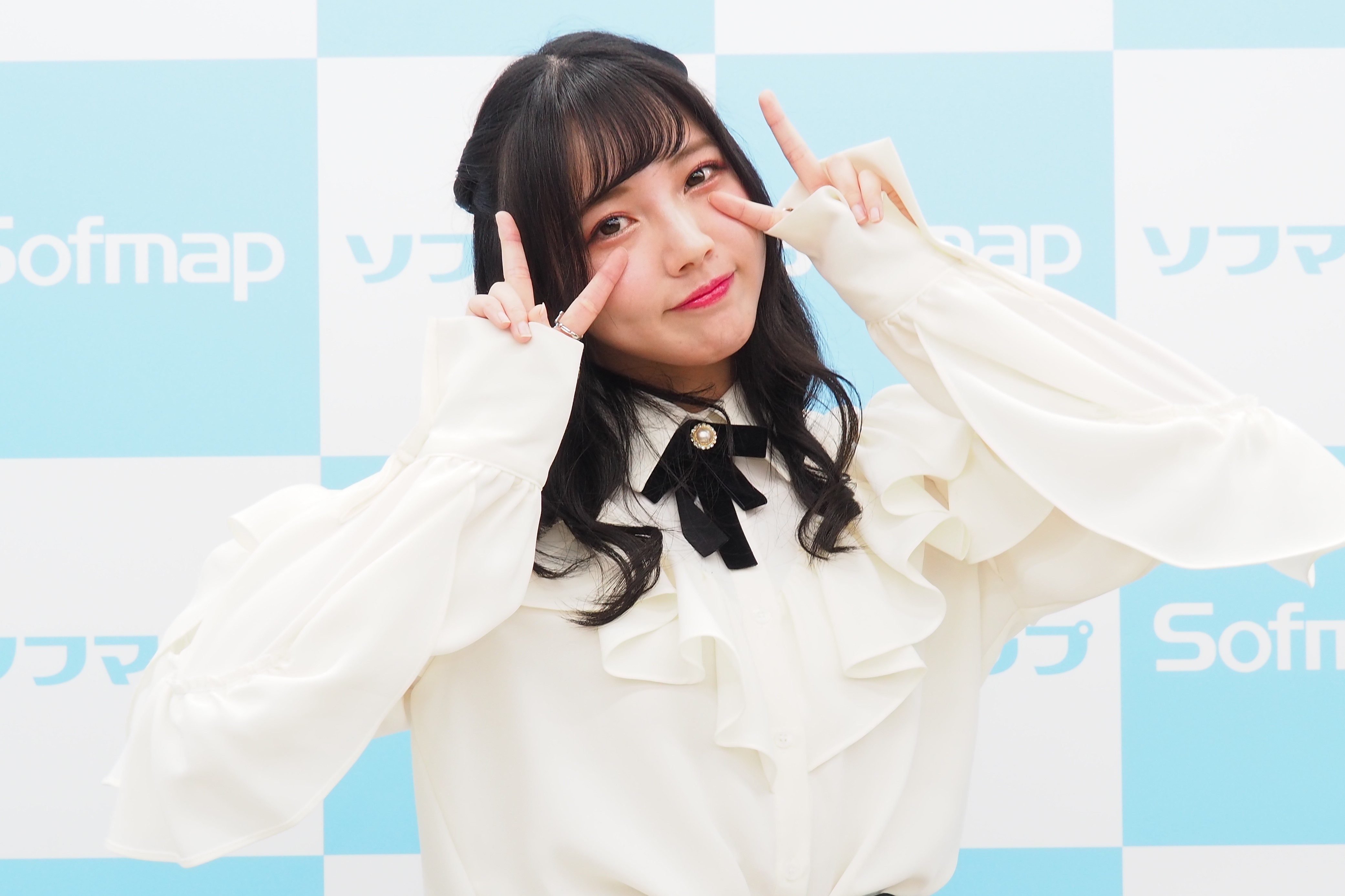 小栗まり