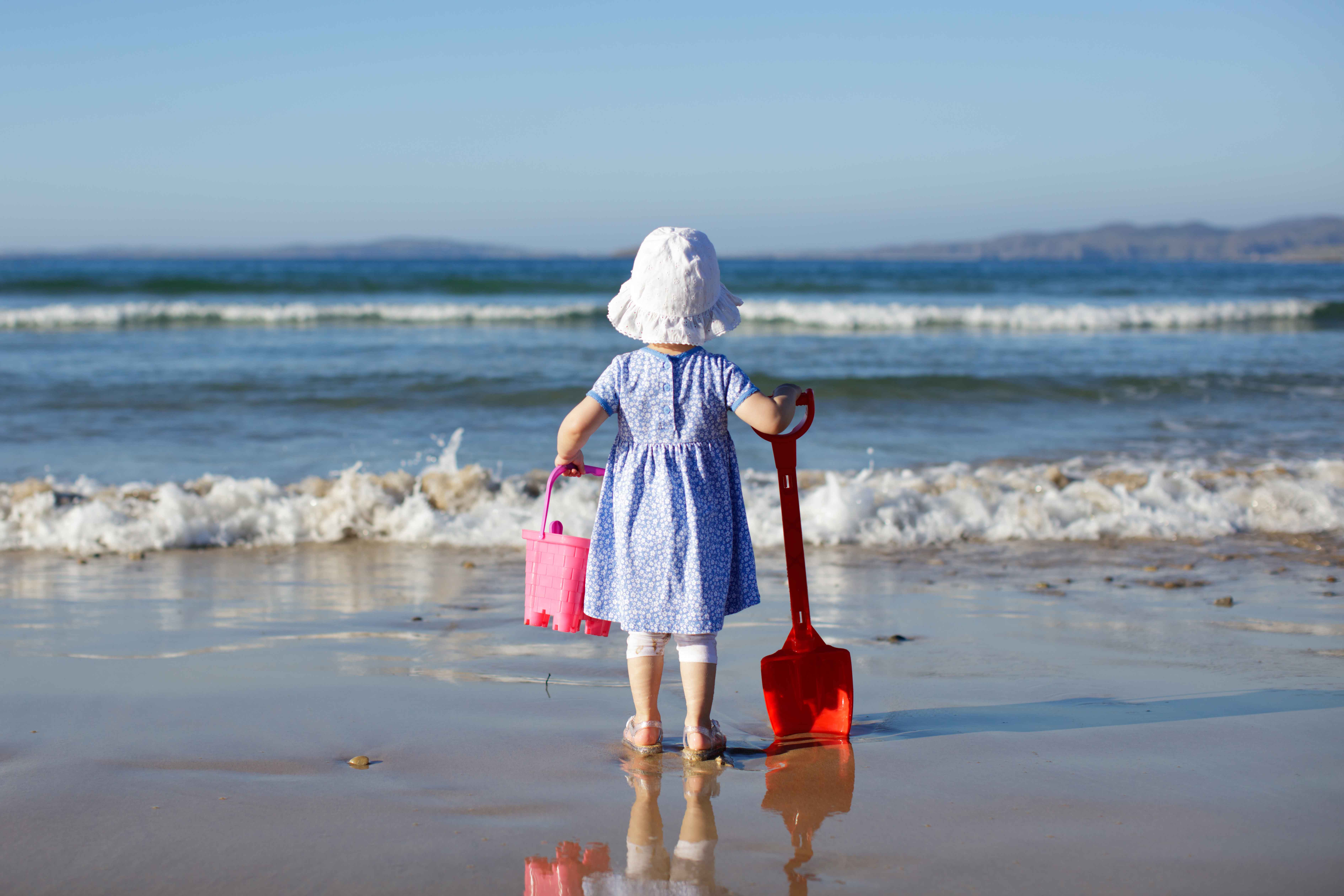 海岸の子供
