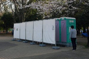 代々木公園・花見・仮設トイレ