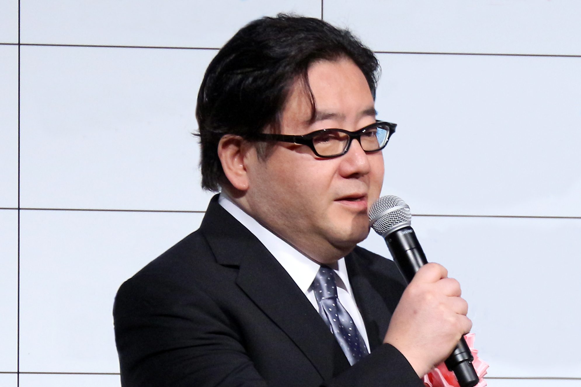 秋元康