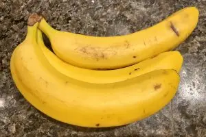夏のバナナ、野菜のプロが訴え「絶対に常温で保管しないで」　最適な保存法は…