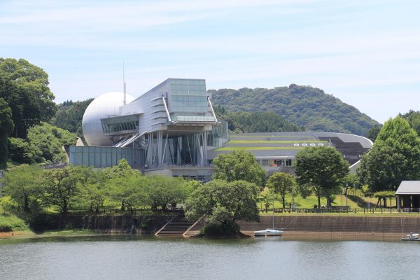 宇宙科学館外観