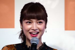 平愛梨、フランス人店員の意外な反応に複雑　「高めのヒール履きたい」