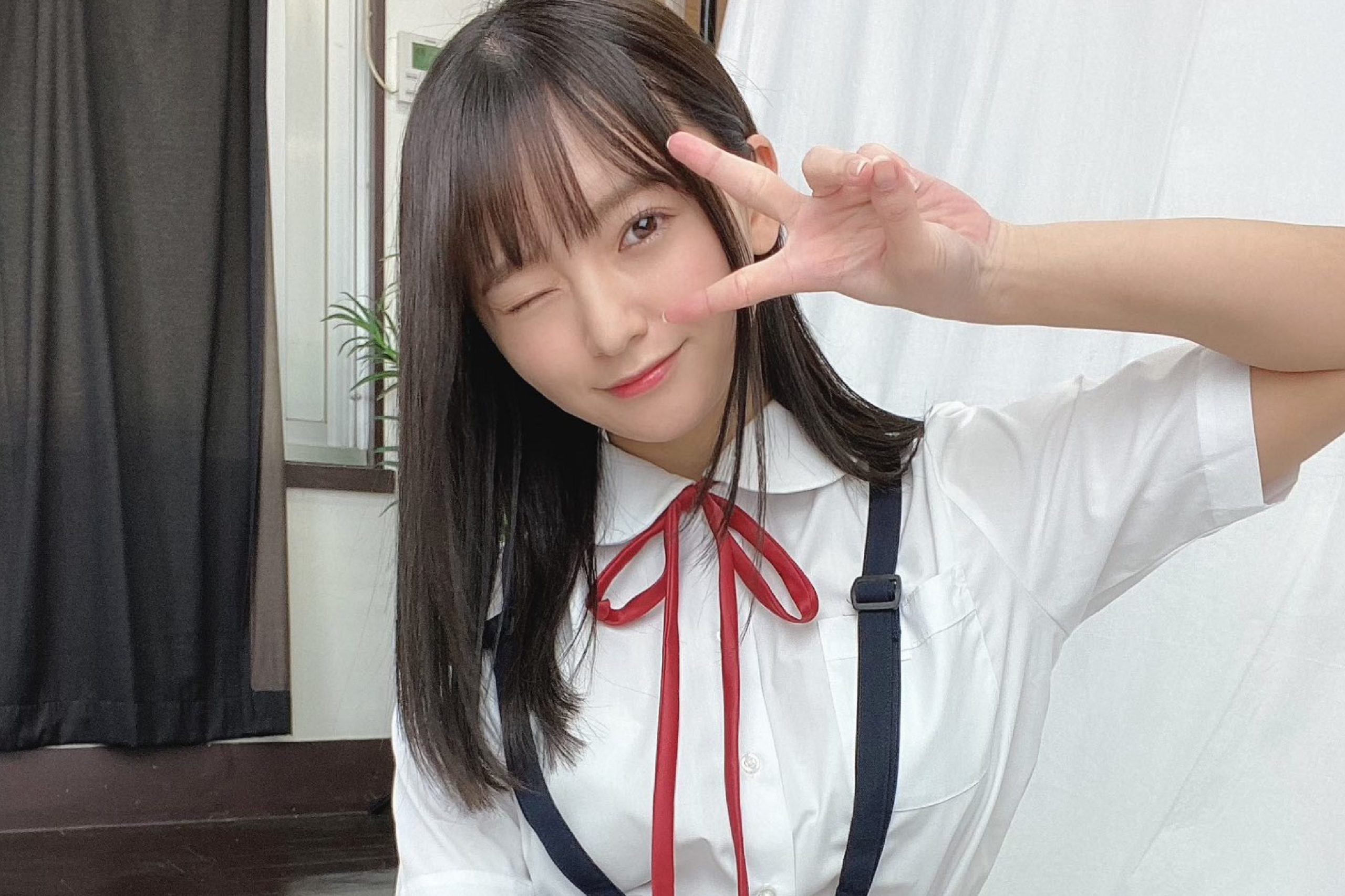 西永彩奈 制服パンチラショットの小悪魔感にファン悶絶 確信犯だよ ニュースサイトしらべぇ