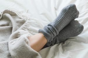冷え性は靴下を履いて寝てOK　女医が教える「熟睡する10・3・2・1・0の法則」
