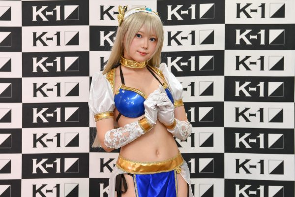 コスプレイヤー宮本彩希 篠崎こころ 大胆すぎる 女戦士 姿で格闘技ファン魅了 ニュースサイトしらべぇ