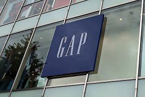 GAPイギリスの全81店舗が閉店へ　オンライン販売一本化で失われる繁華街の活気