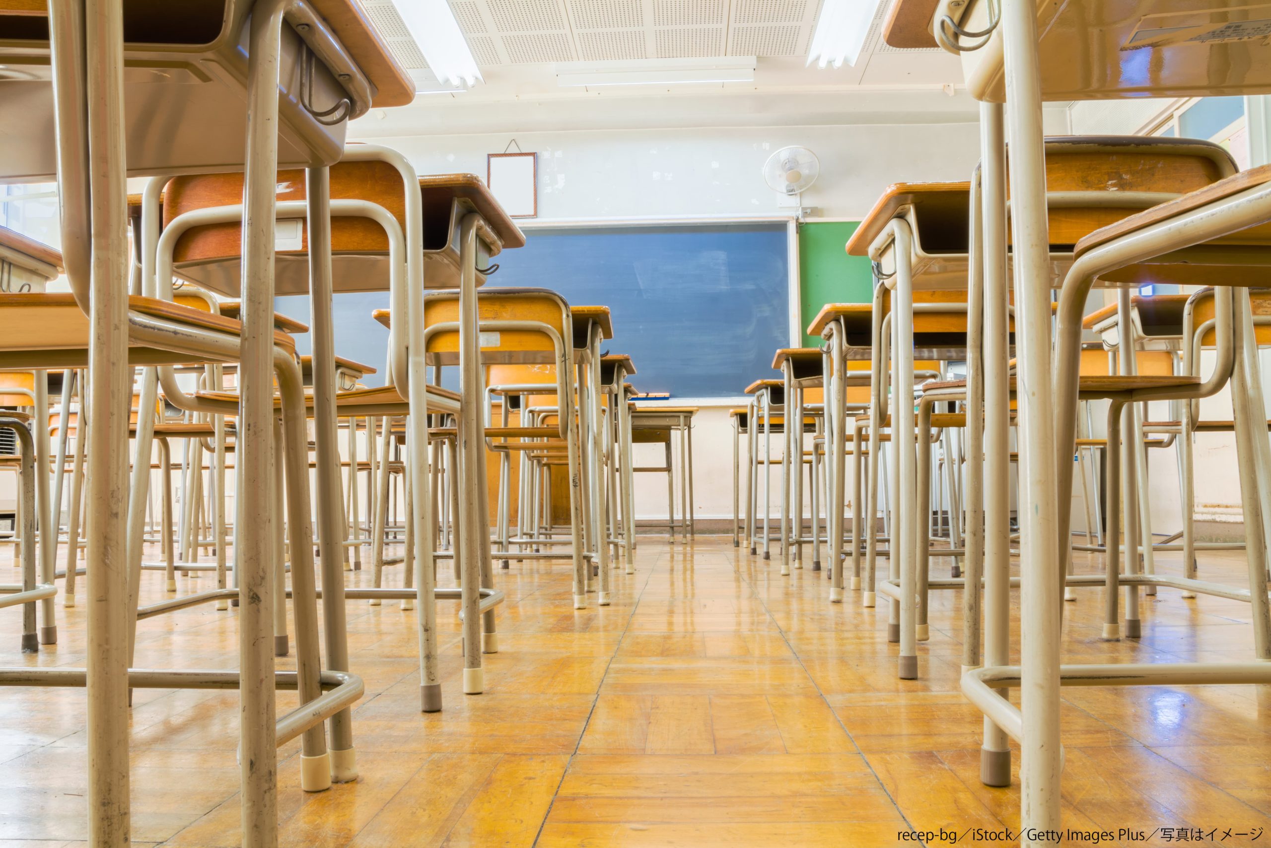 学校備品を破壊する動画投稿で15歳少年が逮捕 動機はtiktokでのトレンド入り Sirabee 学校備品を破壊する動画投稿で15歳少年が逮捕 動機はtiktokでのトレンド入り Sirabee