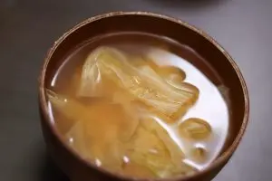 DJ KOOが続けている“味噌汁の食べ方”が超ウマそう　話題のスーパーフードを入れ…