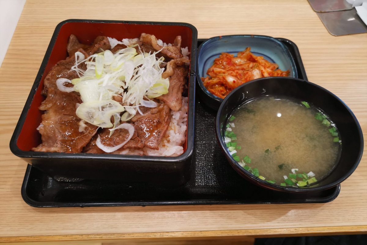 sirabee20210813yoshinoya001