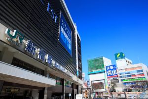新宿駅・東口