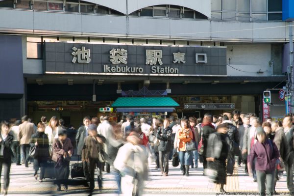 池袋駅東口