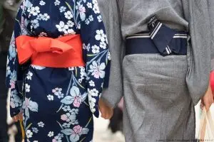 二人の距離が縮まるかも？　約5割が一緒に「花火」を見た相手に納得