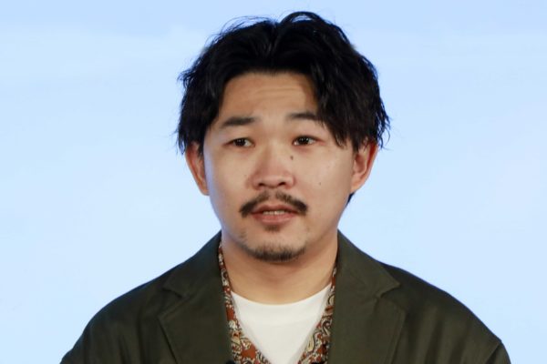 オズワルド・伊藤俊介