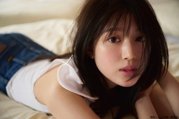 福本莉子写真集