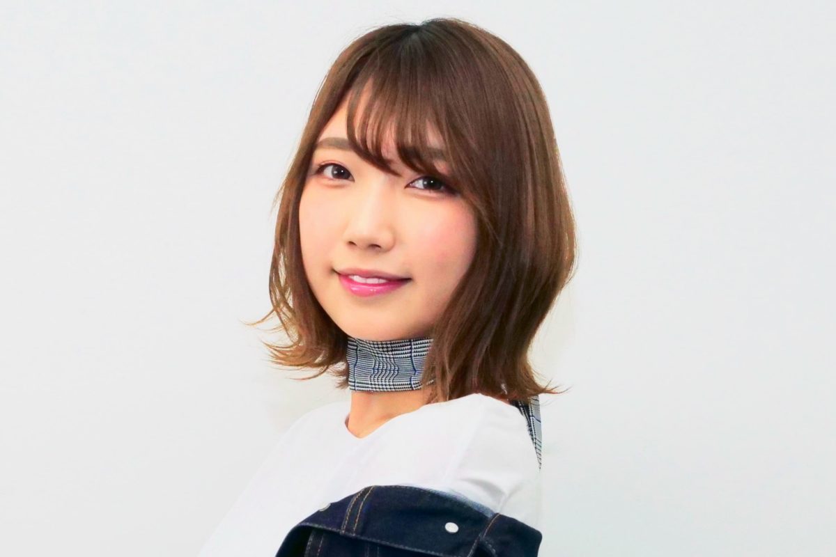 霜月めあ いい太ももの日 に魅惑の4連発投稿 ミニスカをめくって Sirabee