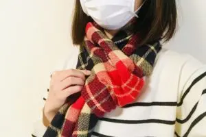 防寒しながら、ファッション性も！　約4割が愛用する「冬場の定番アイテム」