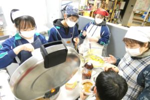 子供の貧困を食い止めるために　様々なアプローチで挑む日本全国のキーパーソン