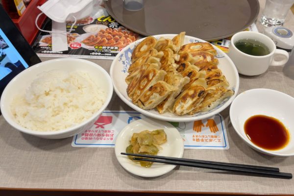 バーミヤン「ギガ餃子定食」