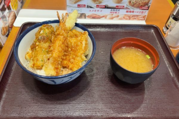 「トリオスター天丼」