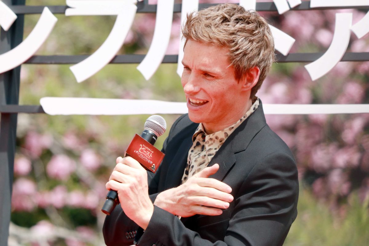 sirabee20220413eddieredmayne3