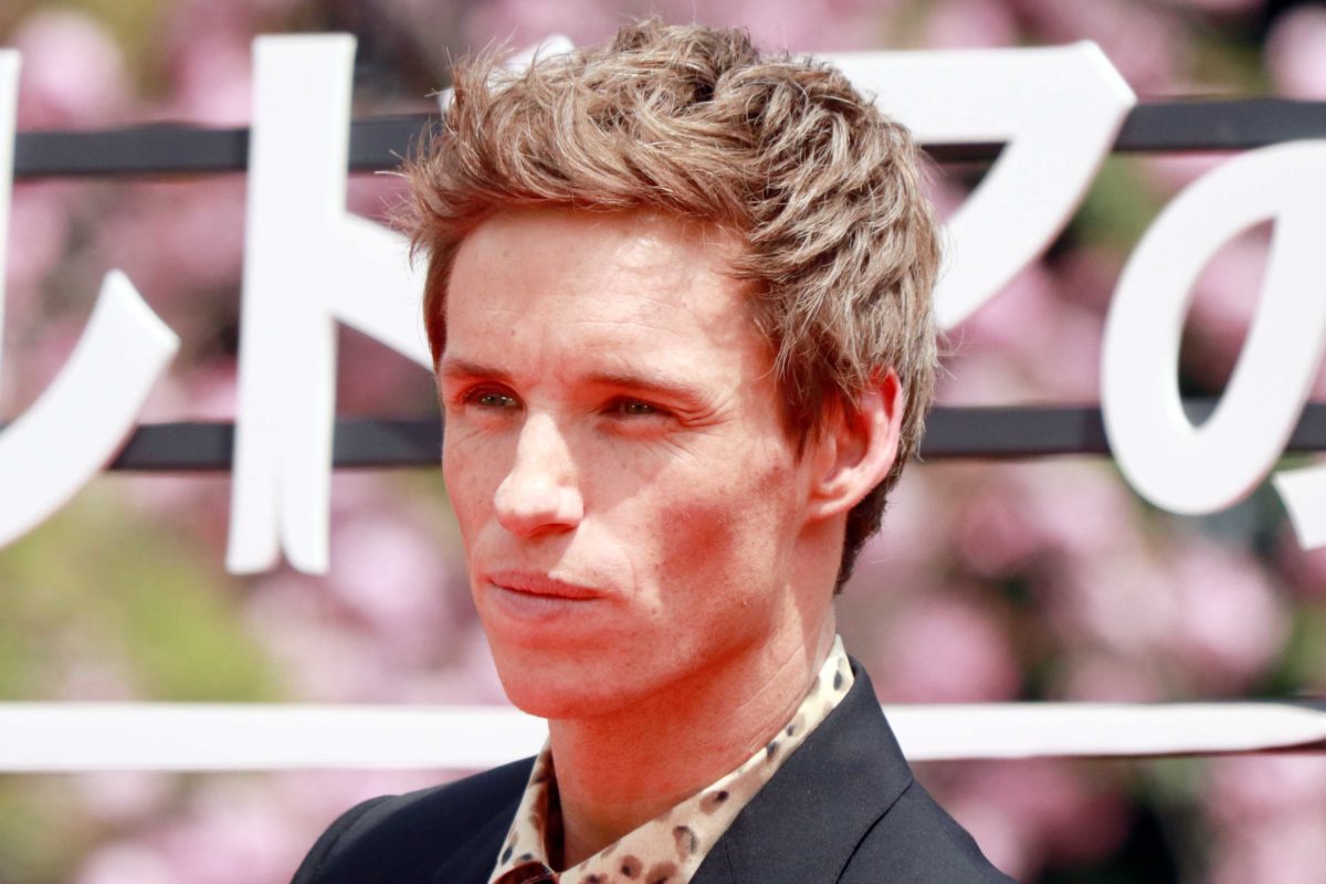 sirabee20220413eddieredmayne4