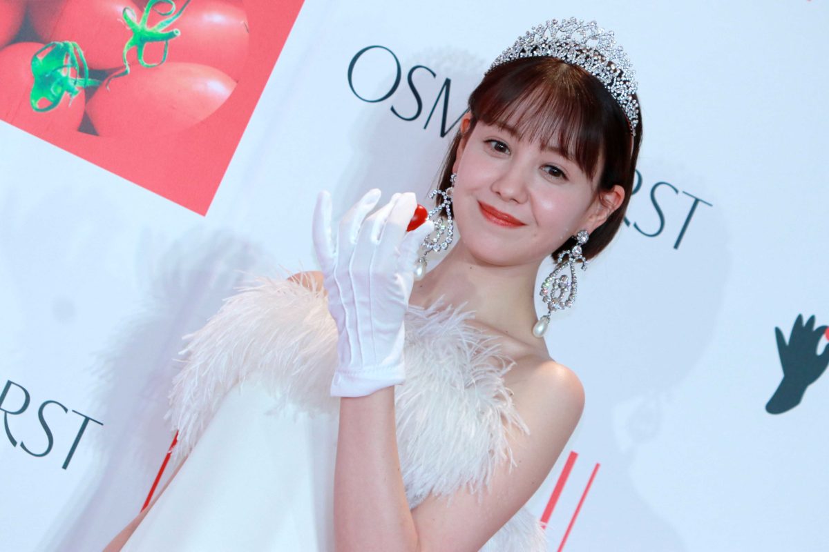 sirabee20220426triendlreina4