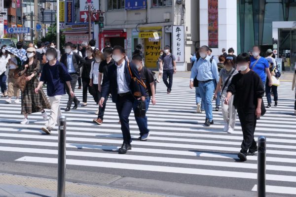 マスク・新宿西口