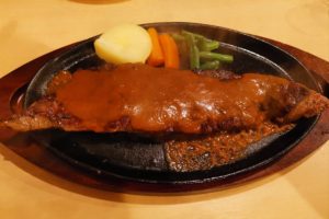 神奈川県民に愛されるステーキ店「タワラ」　肉もソースもとにかくウマい
