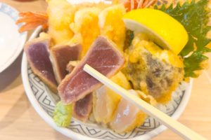 天ぷらは揚げたて、中身は刺身　「レア天丼」のウマさに衝撃走る…