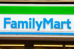 sirabee20220822familymart07