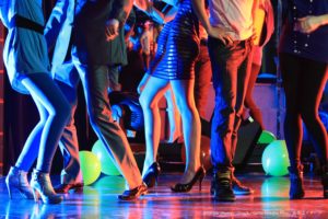 「ダンス」の力で充電できるイベント会場　光熱費を10分の1に減らせるか