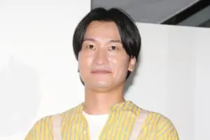山添寛、“ガチ憧れの人”と対面果たし大興奮　『クッキングパパ』主題歌テレビ初熱唱に「神回」の声
