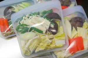 冬の鍋は「野菜をまとめて冷凍」が正解　シリコーンバッグで下ごしらえが爆速に
