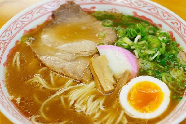 ふみこ農園濃厚豚骨醤油スープの和歌山ラーメン