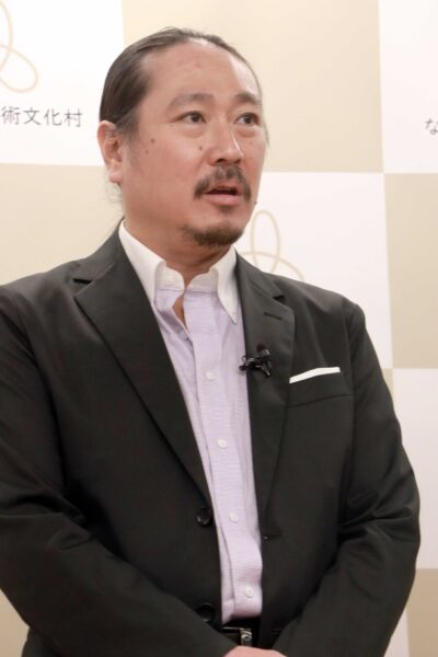 笑い飯　西田幸治