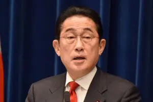 岸田文雄首相の「異次元の少子化対策」は成功する？　期待する人は2％との結果に